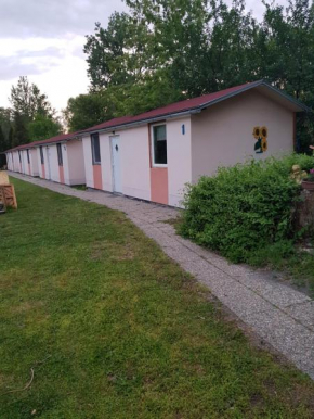 Napraforgó Apartmanok, Balatonfüzfö